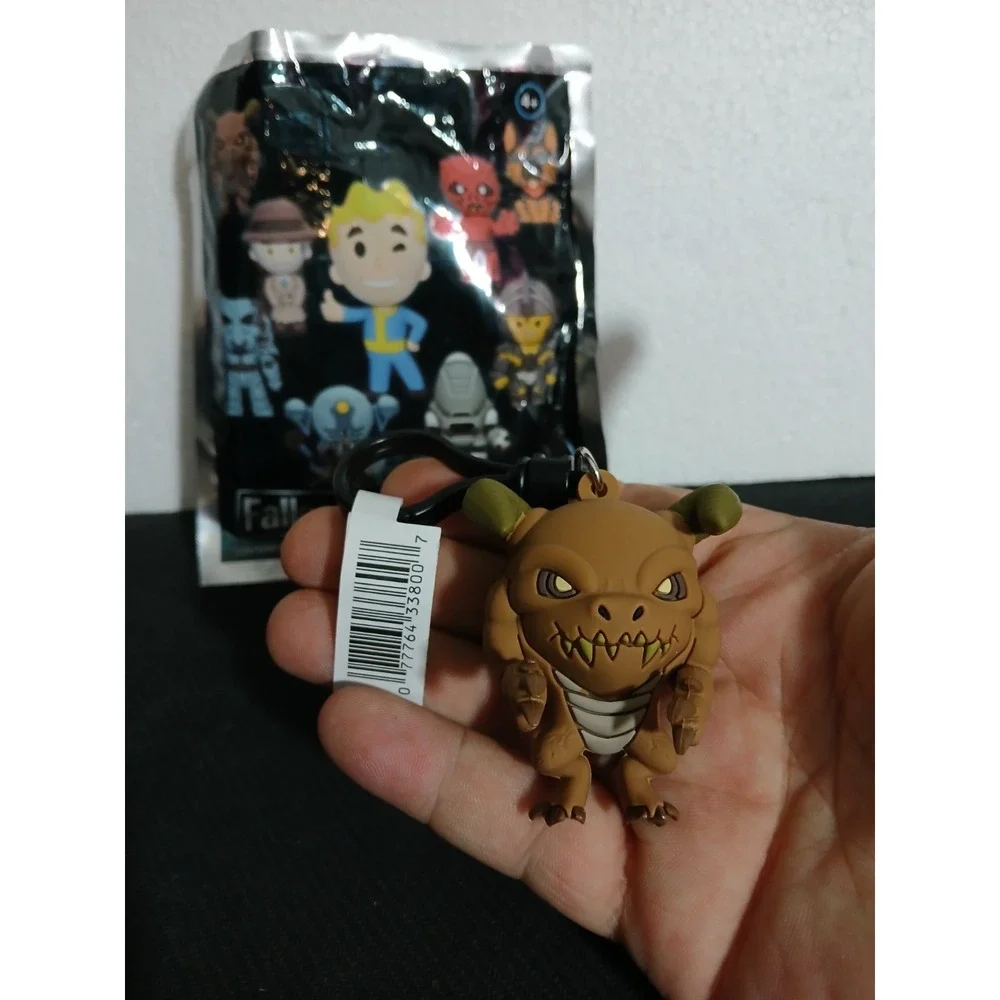 Bestheda Fallout Deathclaw Bag Clip Key Chain Monogram Zenimax Collectible